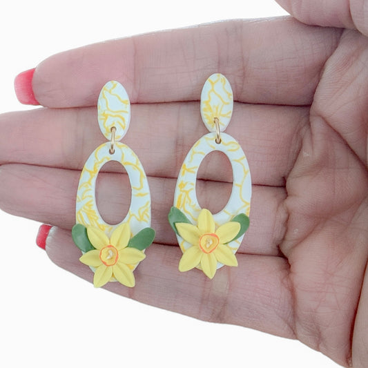 Daffodil dangles