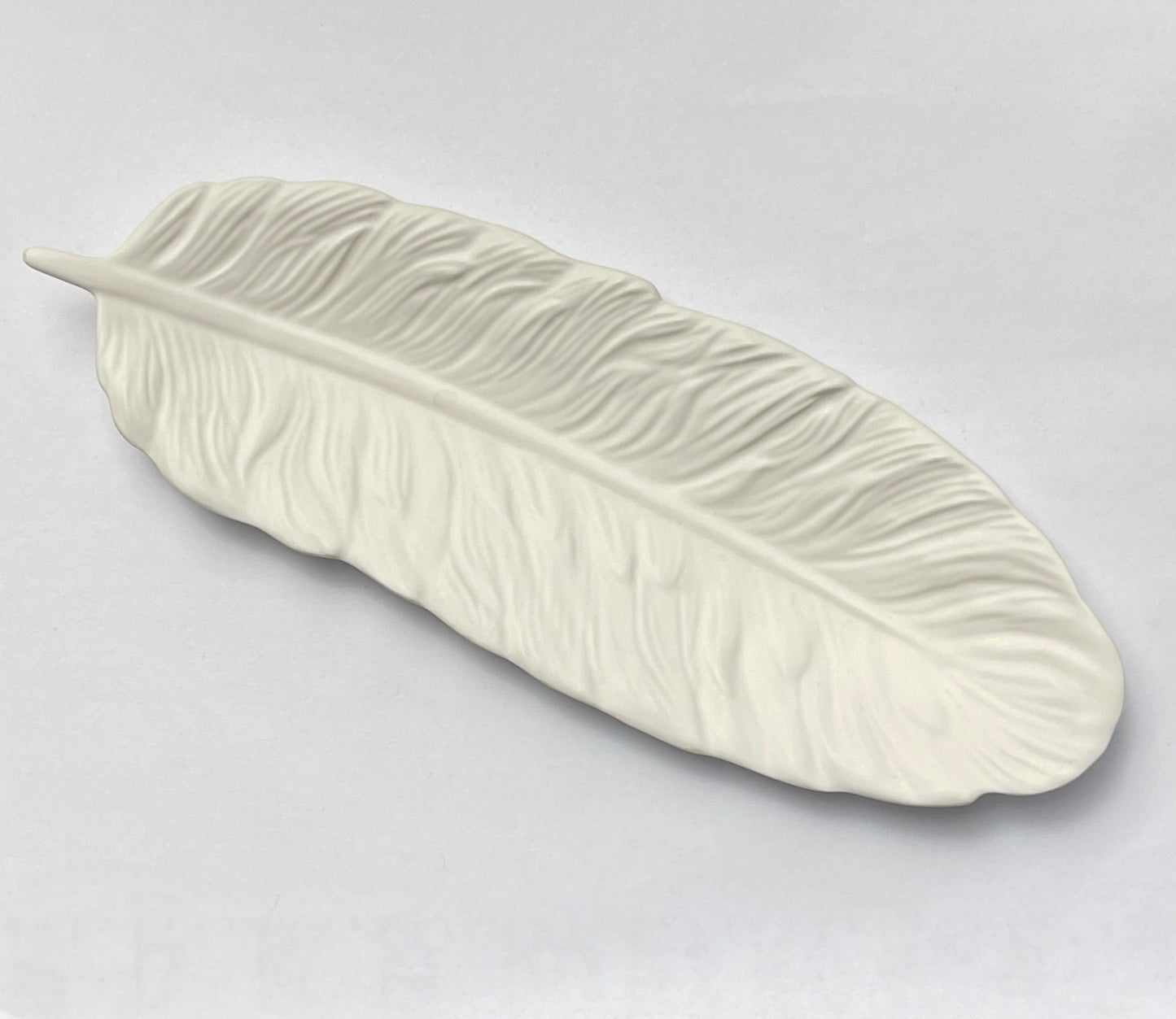Feather dish